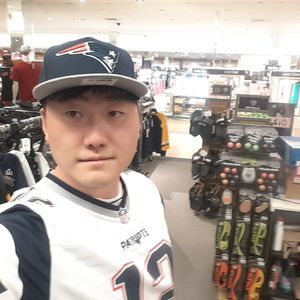 Meet your Posher, Sanghwan